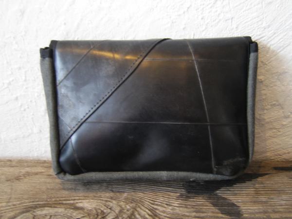 Kulturtaschen aus Traktorschlauch & Leinen